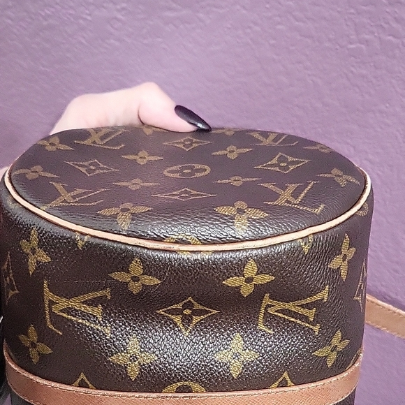 Louis Vuitton Papillon Monogram Barrel Bag - Picture 13 of 13